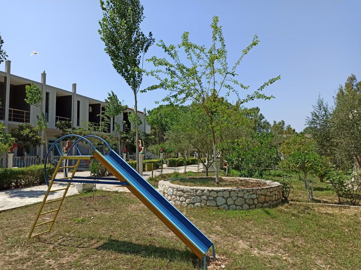 Kavalona Park Hotel Vlorë Екстериор снимка
