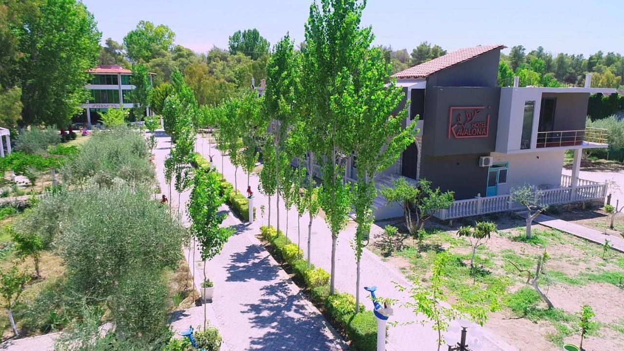 Kavalona Park Hotel Vlorë Екстериор снимка