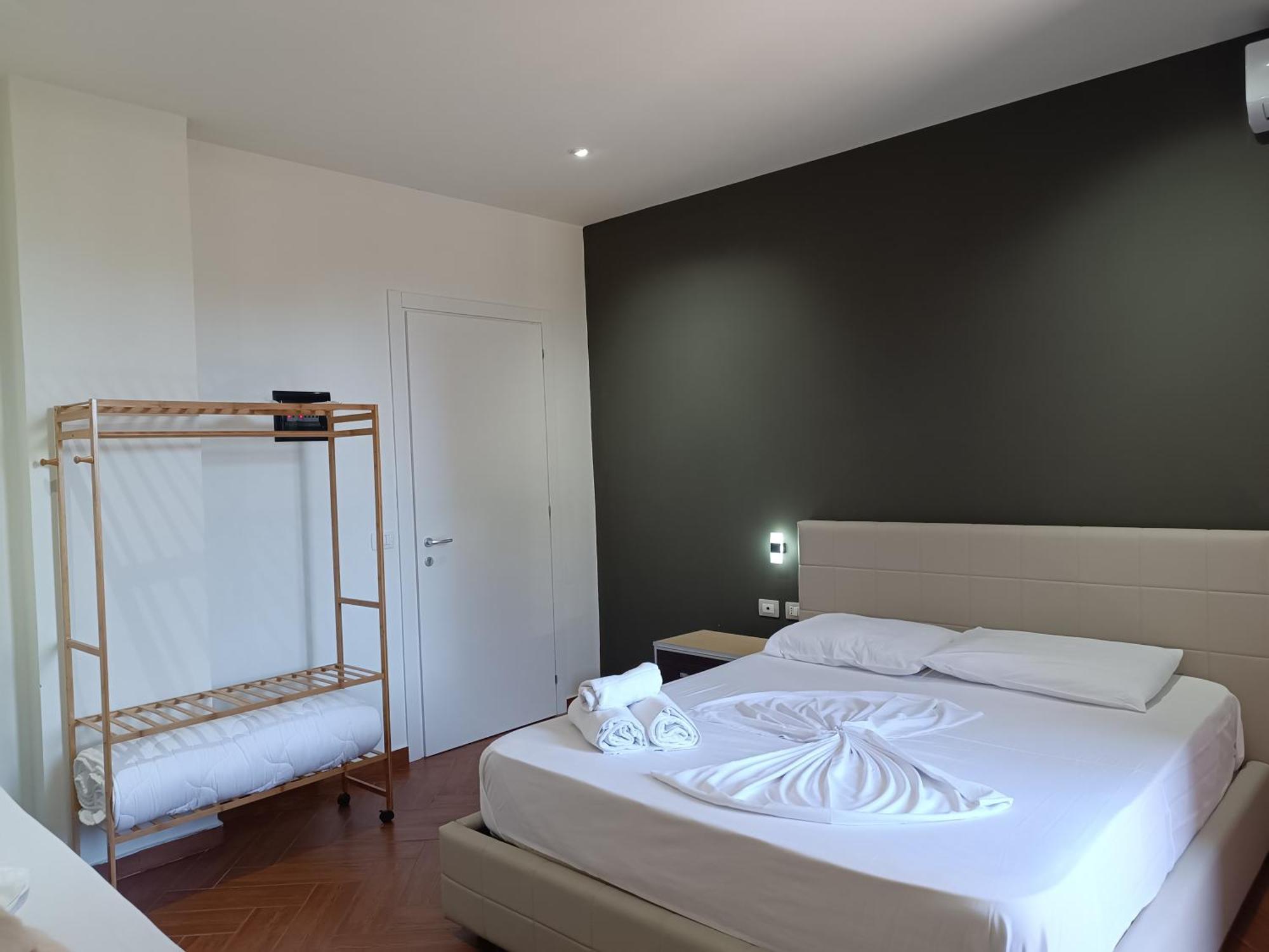 Kavalona Park Hotel Vlorë Стая снимка