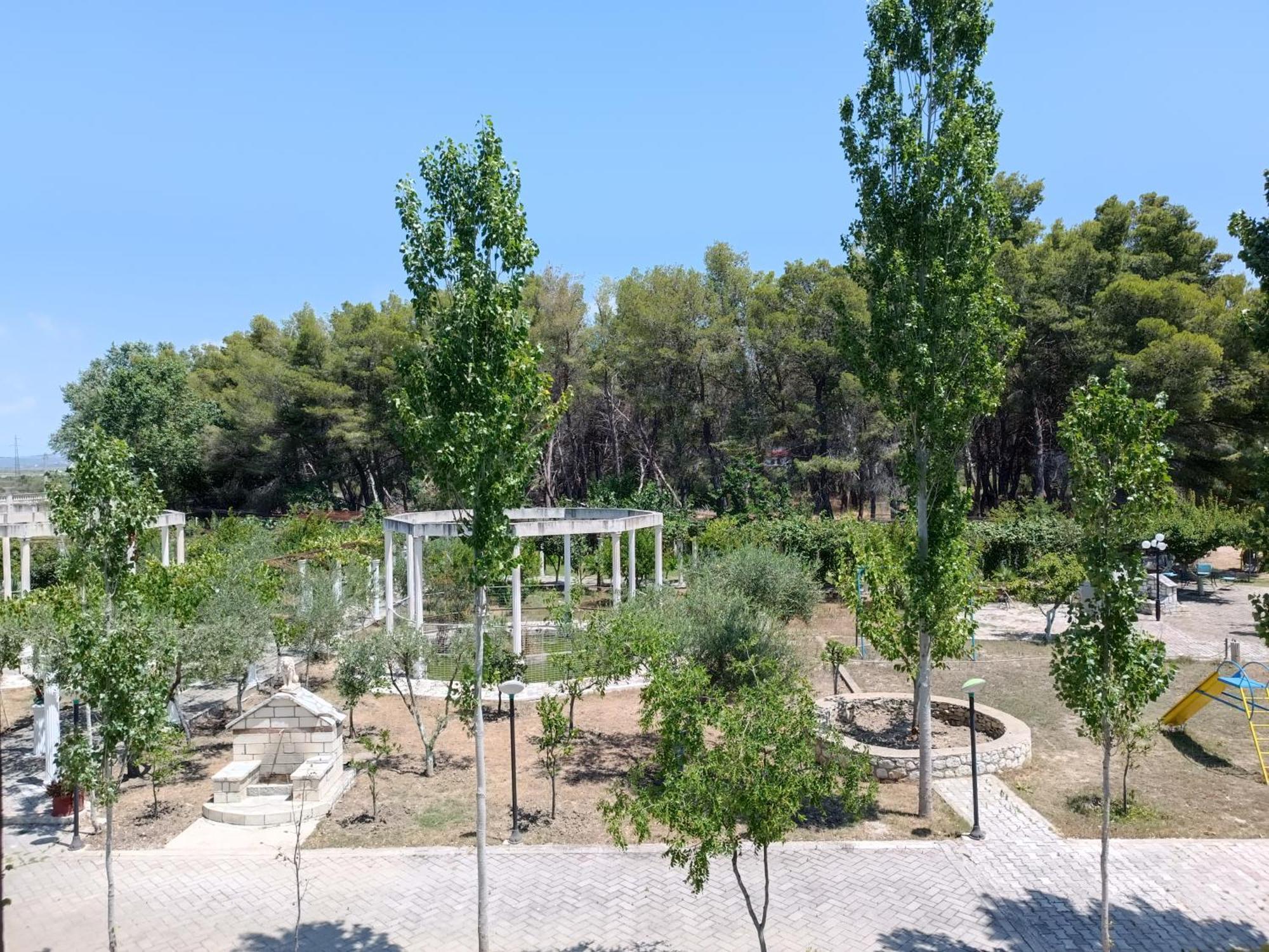Kavalona Park Hotel Vlorë Стая снимка
