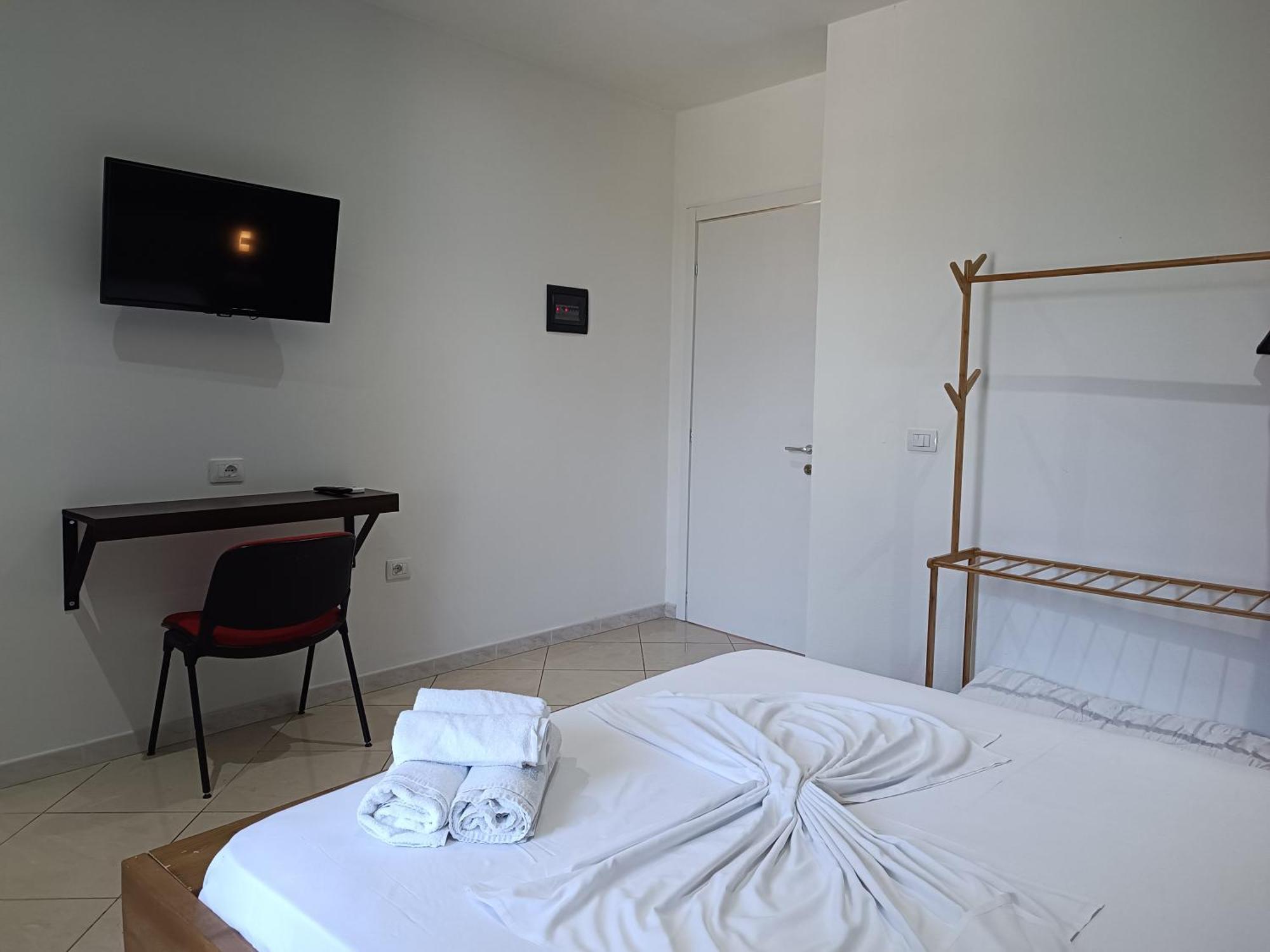 Kavalona Park Hotel Vlorë Стая снимка