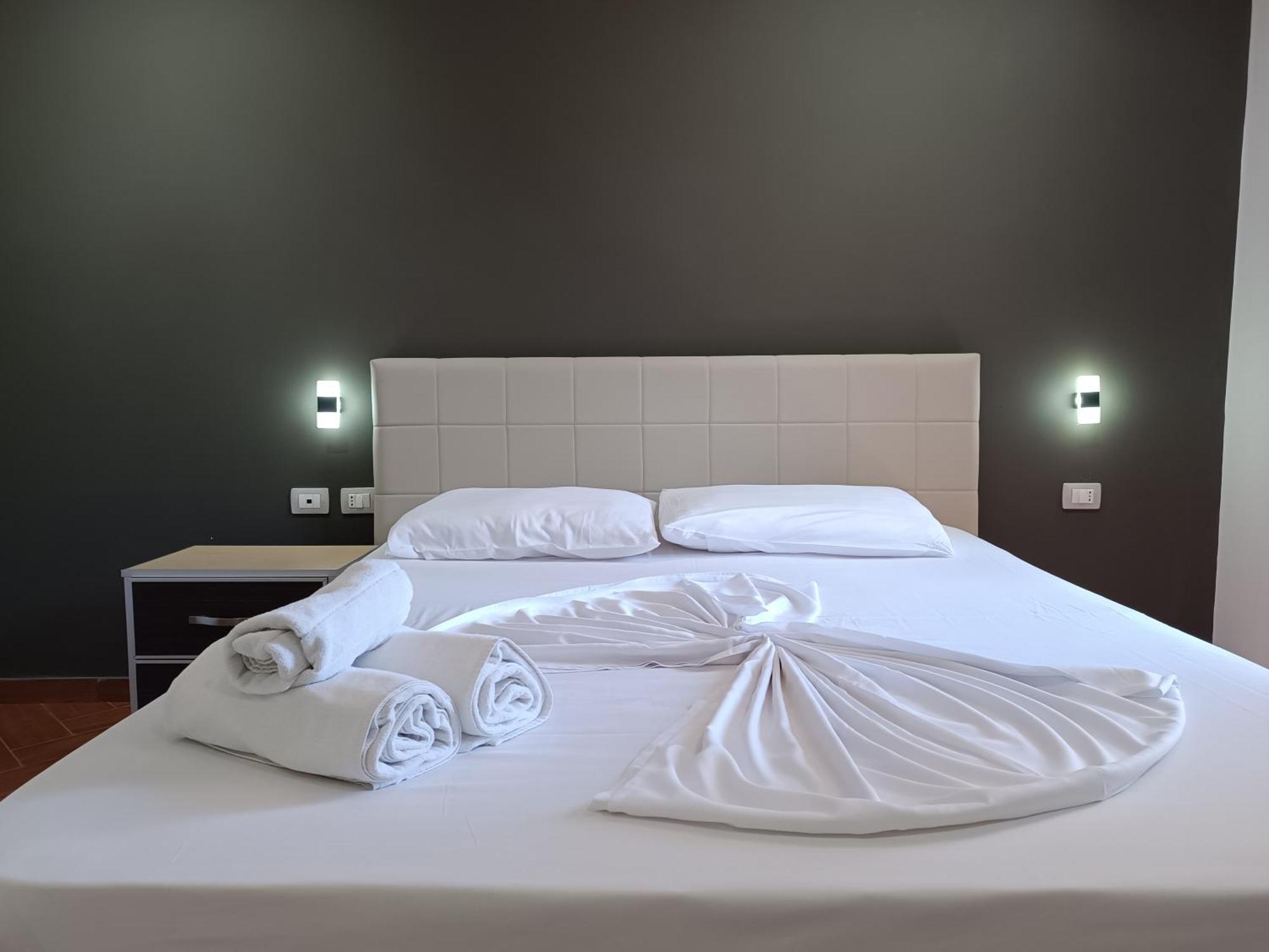 Kavalona Park Hotel Vlorë Стая снимка