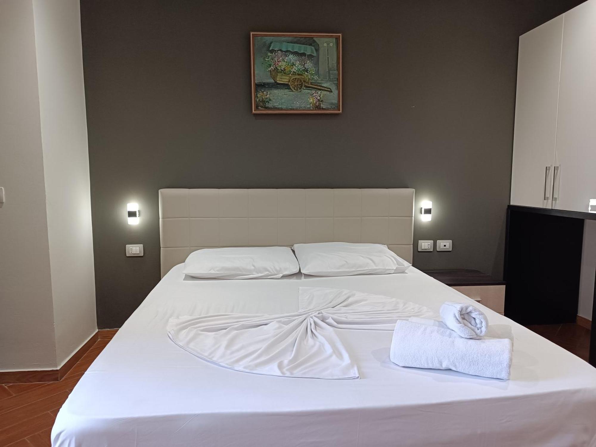 Kavalona Park Hotel Vlorë Стая снимка