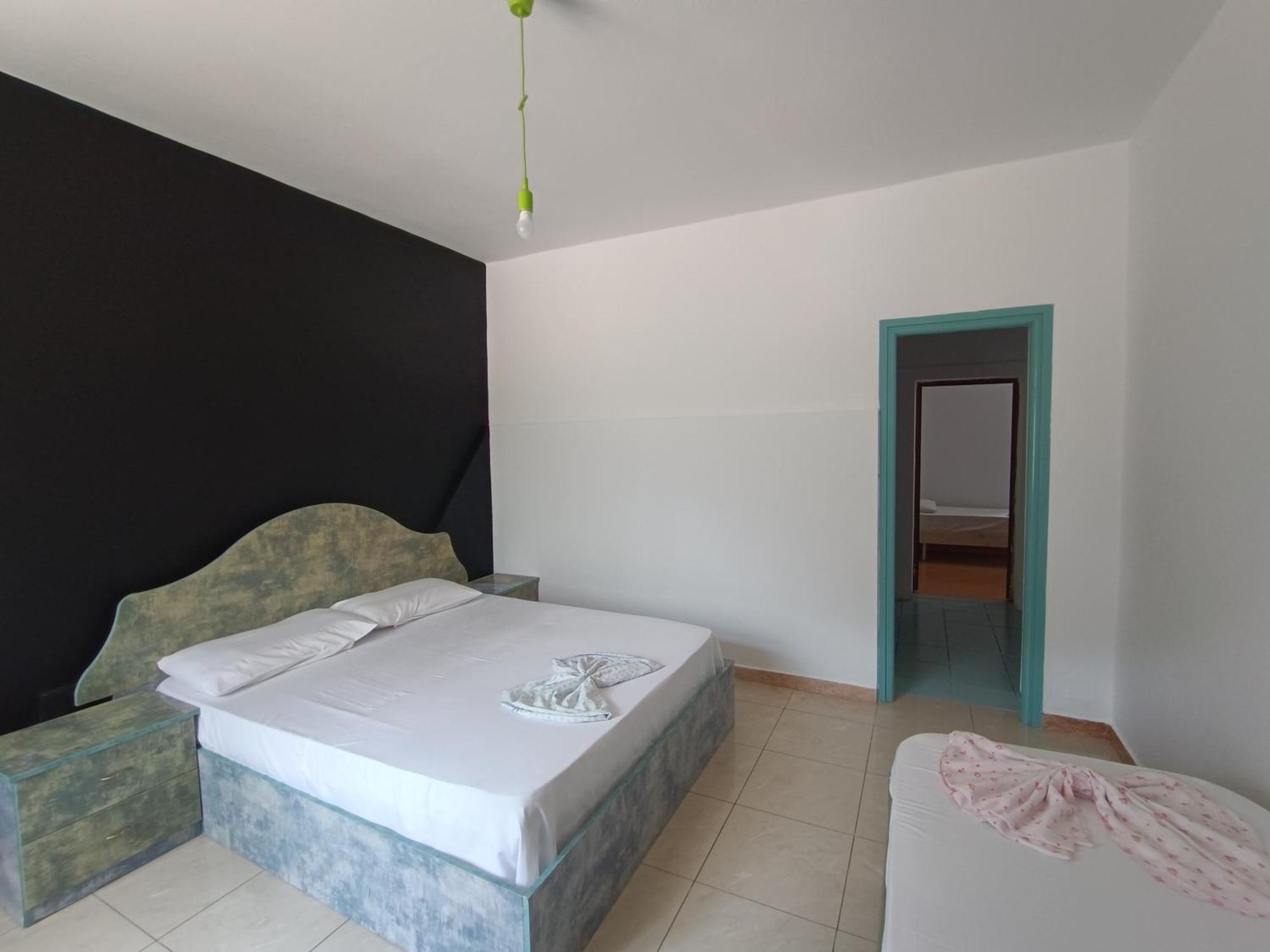 Kavalona Park Hotel Vlorë Стая снимка